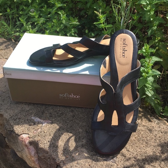 Black Leather Sandals - Picture 6 of 7